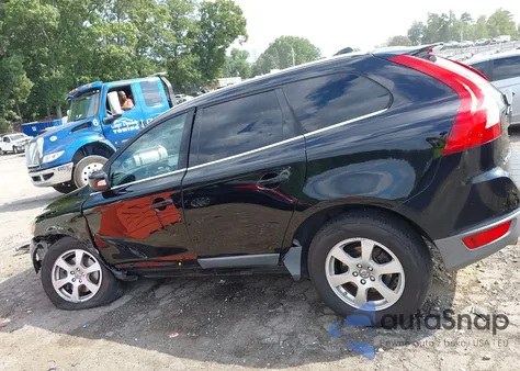 2011 Volvo Xc60 3.2/3.2 R-Design from USA, damaged, VIN YV4952DL1B2163771